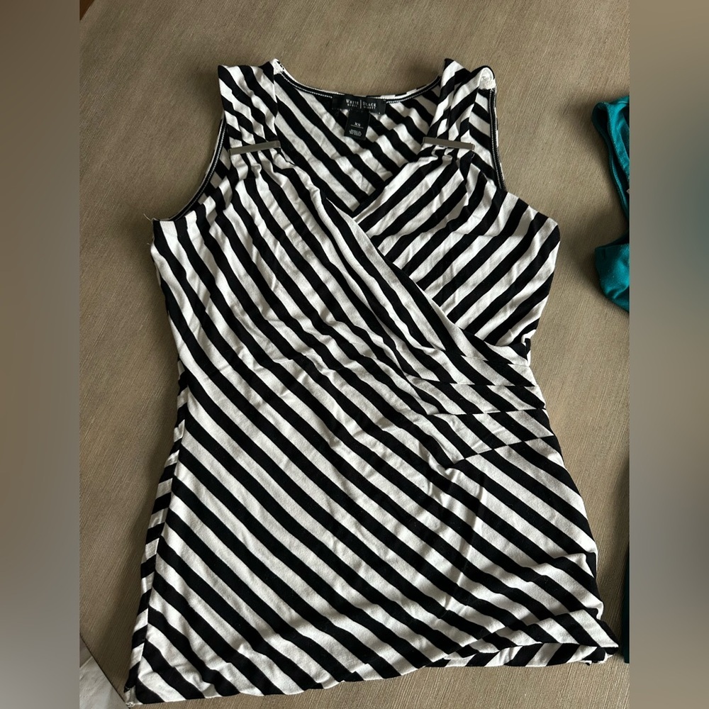 White House Black Market Black & White Diagonal and teal Stripe Tank set - Picture 4 of 11